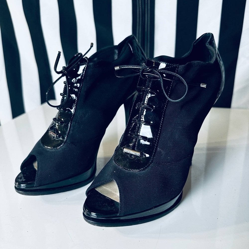Christian Dior Patent Leather And Mesh Peep Toe Lace Up Heeled Ankle Booties 39 - Picture 4 of 10